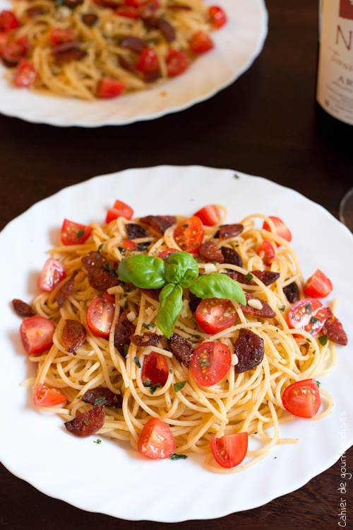 Spaguettis Chorizo Tomates