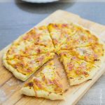 Pizza houmous cheddar jambon | Cahier de gourmandises